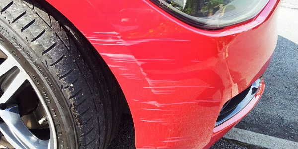 goresan ringan pada mobil